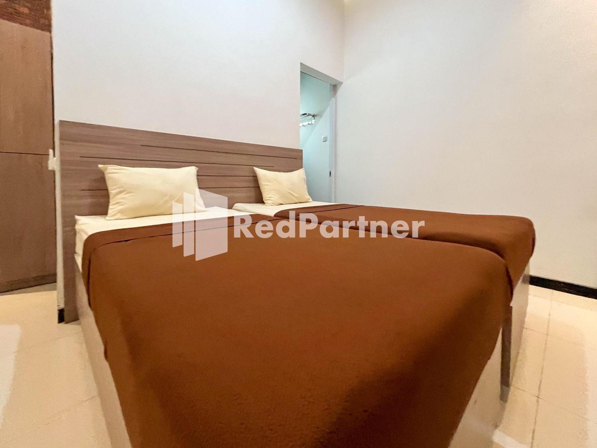 Griya Borobudur Malang Syariah Redpartner Blimbing  Exterior foto