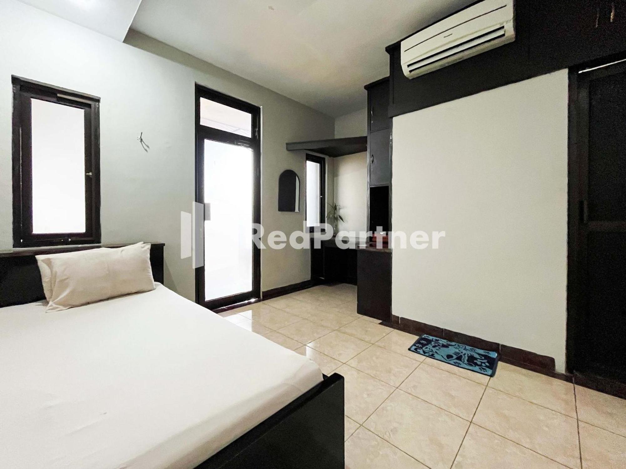 Griya Borobudur Malang Syariah Redpartner Blimbing  Exterior foto